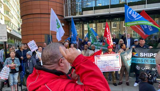 pando_ferries_protest_dp_world_hq_london_2_210422_credit_etf_web_news.jpg