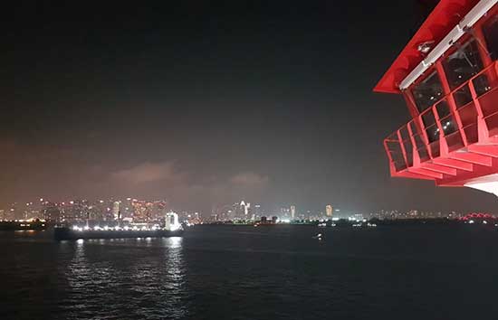 alex_van_den_berg_stuck_outside_singapore_web_insert.jpg