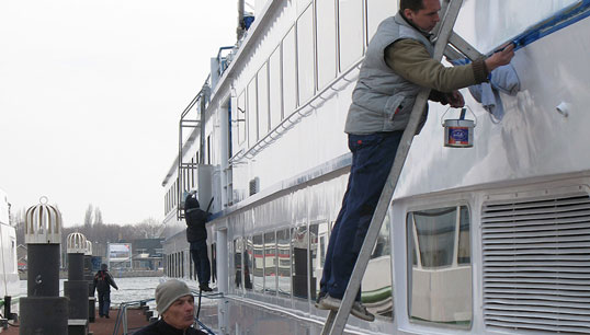 Image:Rivercruise workers often  face discrimination and unfair dismissal due to lack of employment protections in Switzerland.