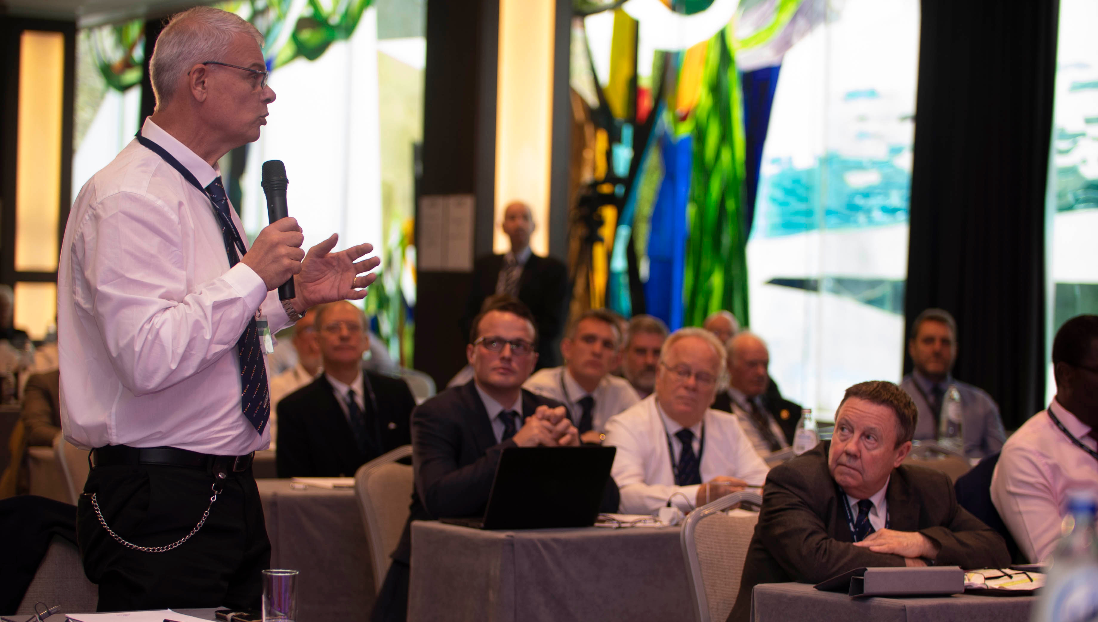 Image:PortForms inventor Henk Eijkenaar asks a question from the floor at GM19 in Rotterdam
