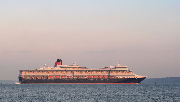 Image:Cruises on the Queen Elizabeth have been paused until 23 November 2020. Image: Wikimedia Commons, Brian Burnell