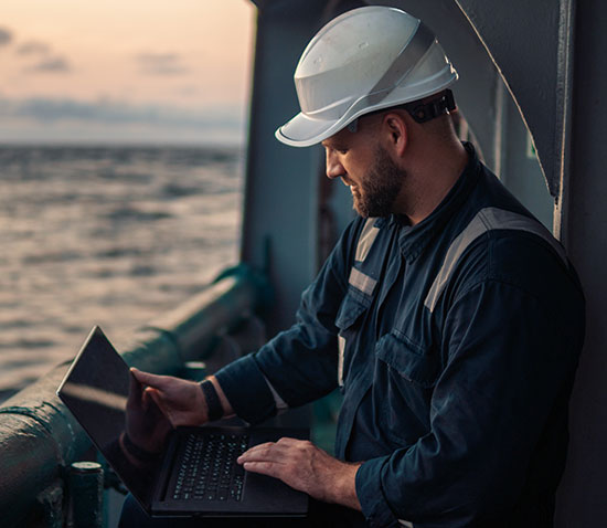 seafarer_laptop_getty_images_web_insert.jpg