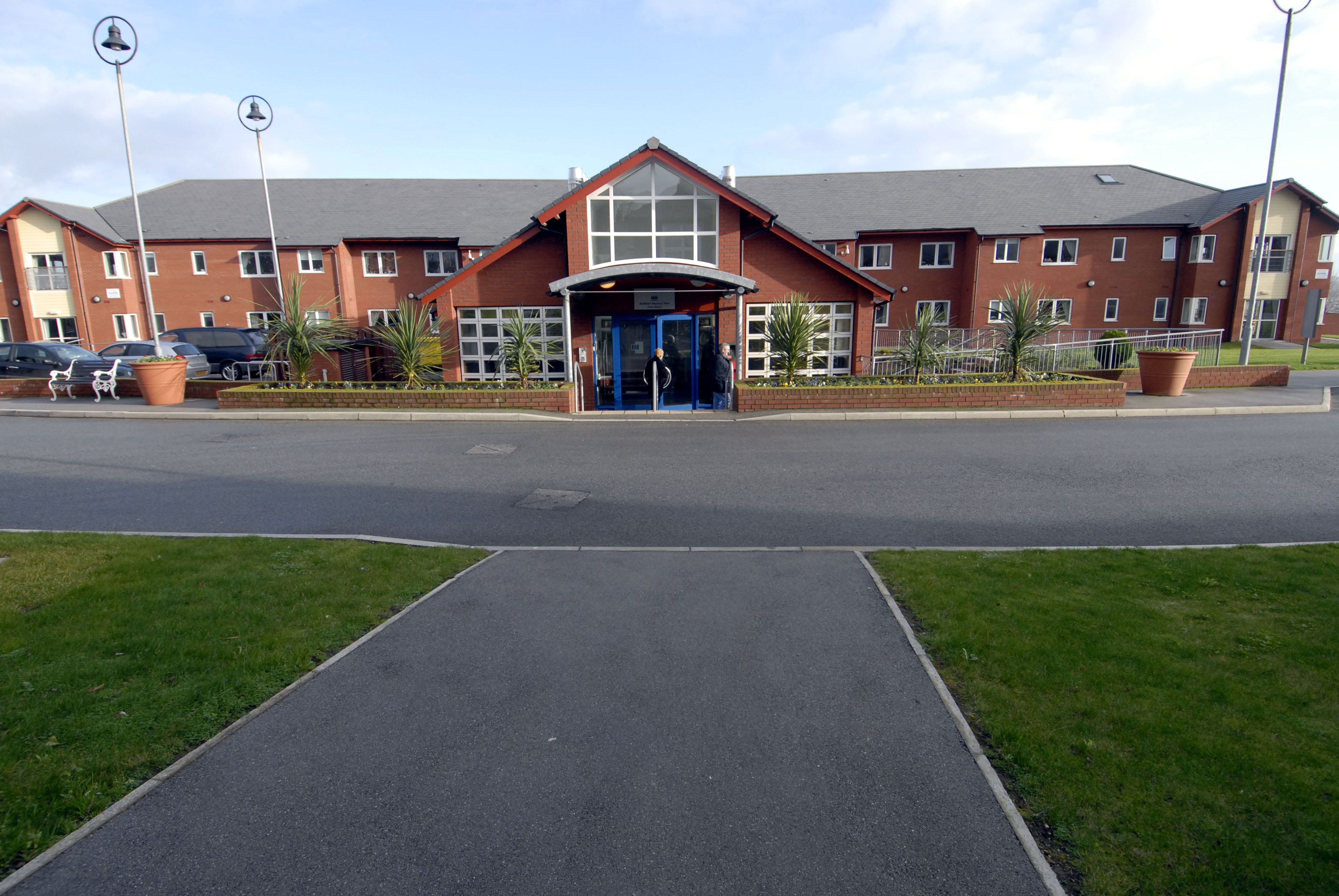 Image:The care home at Mariners Park. 