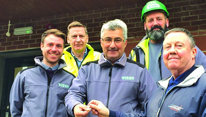 Image:Nautilus assistant general secretary Ronnie Cunningham (far right) receives the keys to John Fay House at Nautilus Mariners' Park.