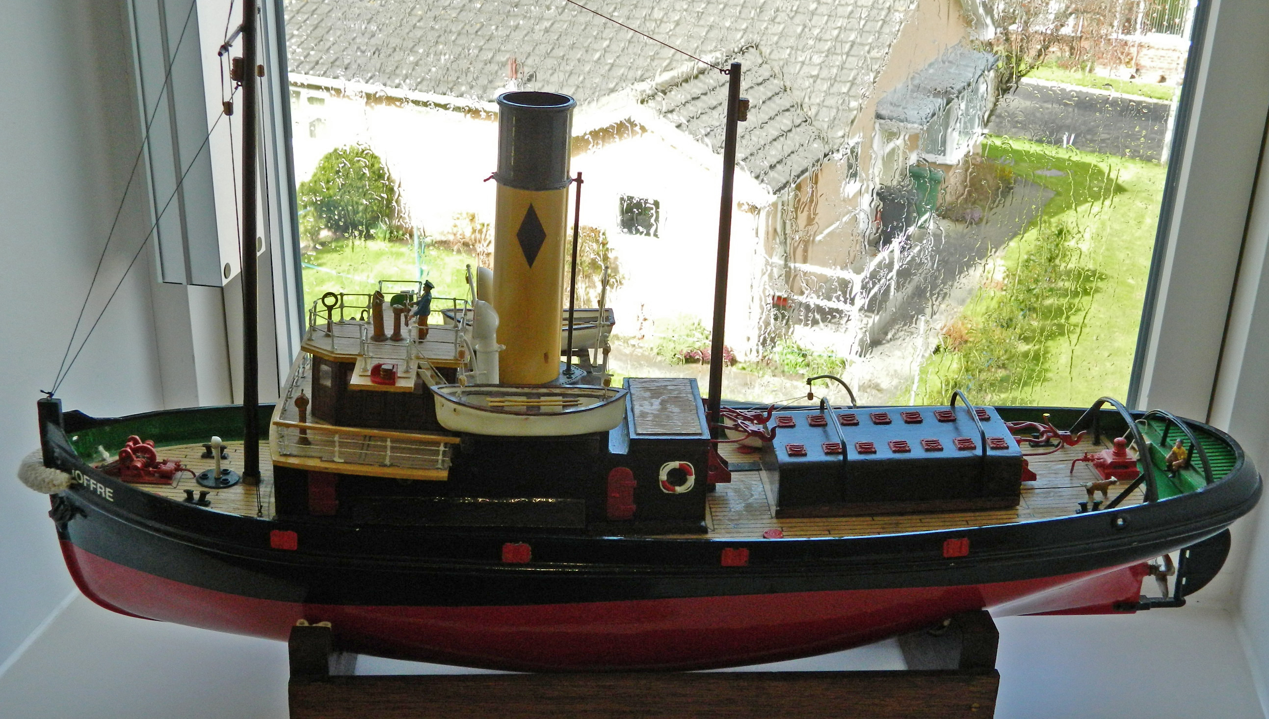 Image:Specialist seafarer retirement services are provided by the Nautilus Welfare Fund at the Mariners' Park Estate in Wallasey.